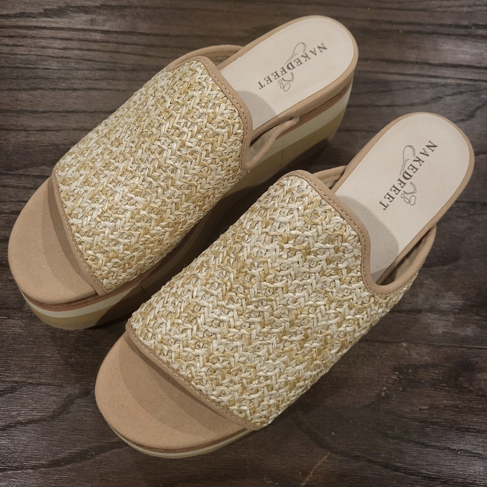 Naked Feet Flocci in Beige Wedges(No Box)